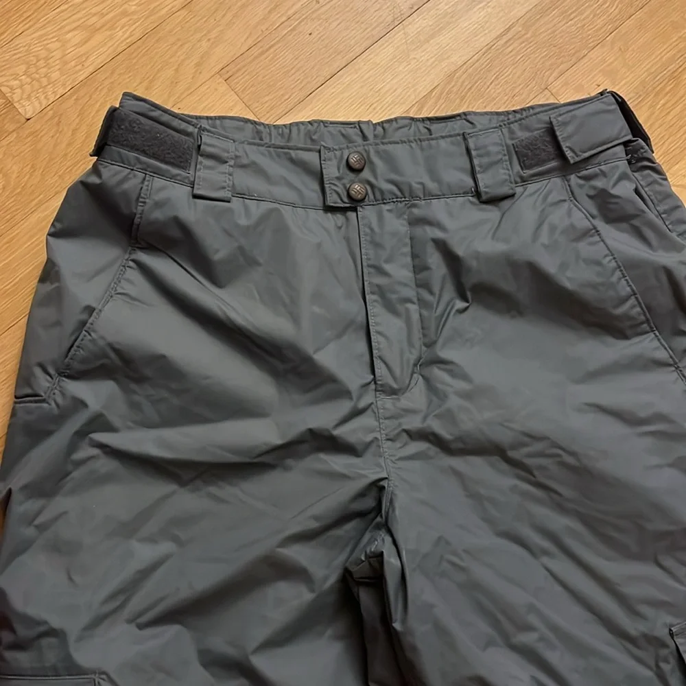 Columbia Gray Cargo Pants for Winter Sports - Picture 4 of 8